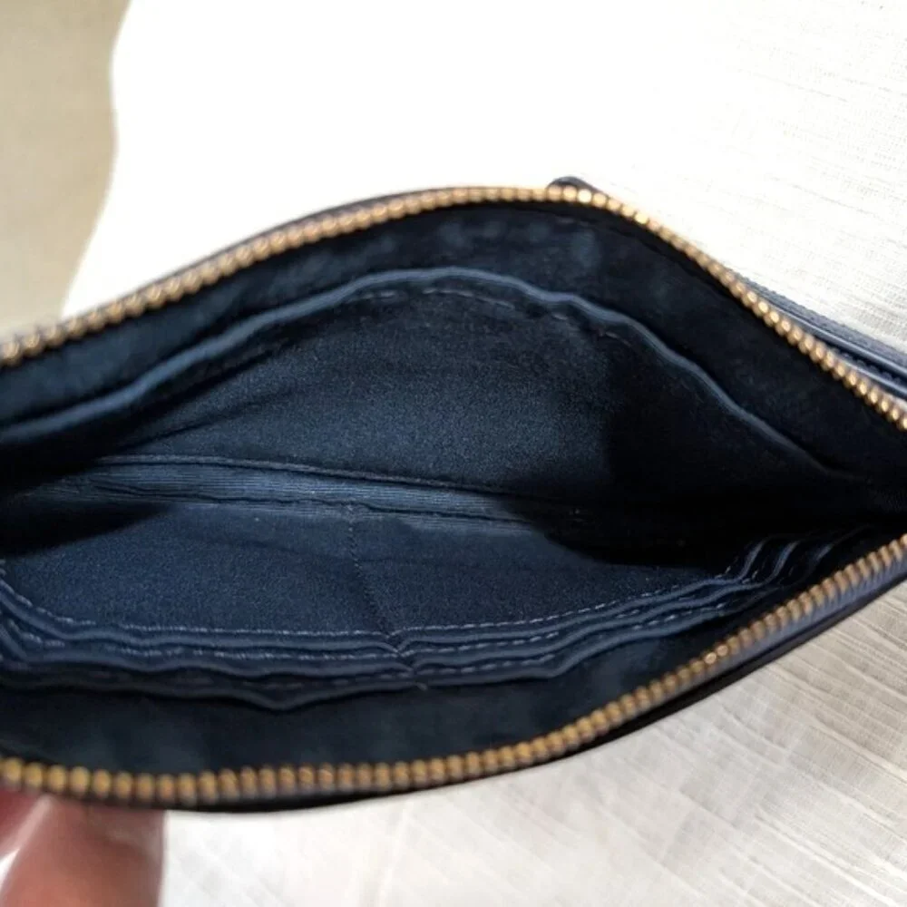 Like New Coach Navy‎ Wristlet 7 3/4